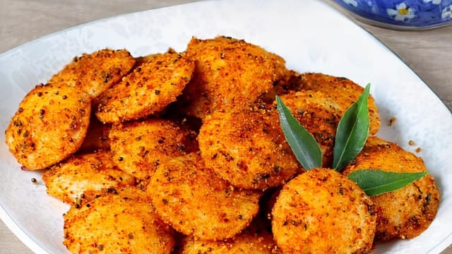 Ghee Podi Idli (3 Pieces).